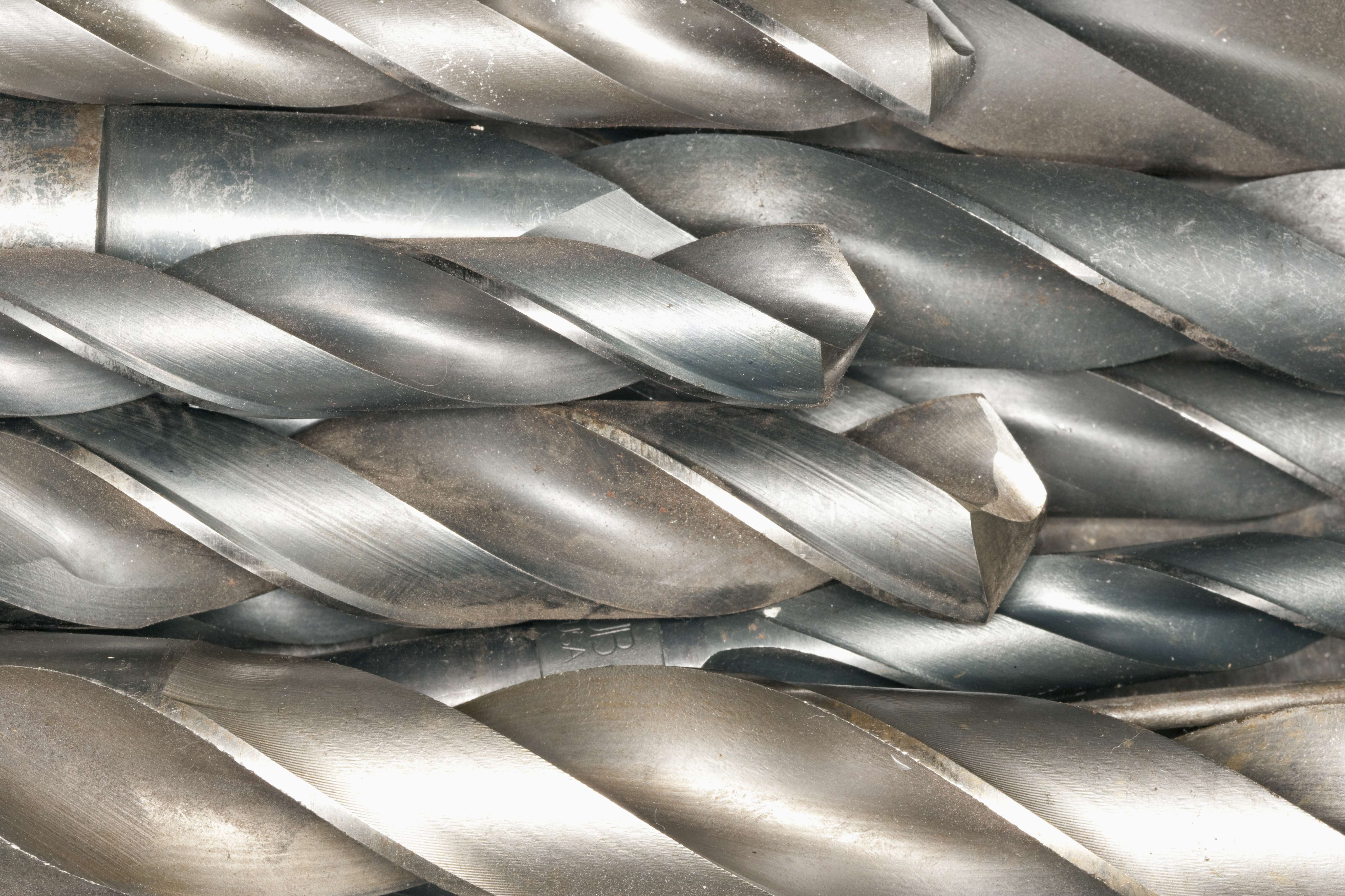 Metal Drill Bits, close up of grooved threads